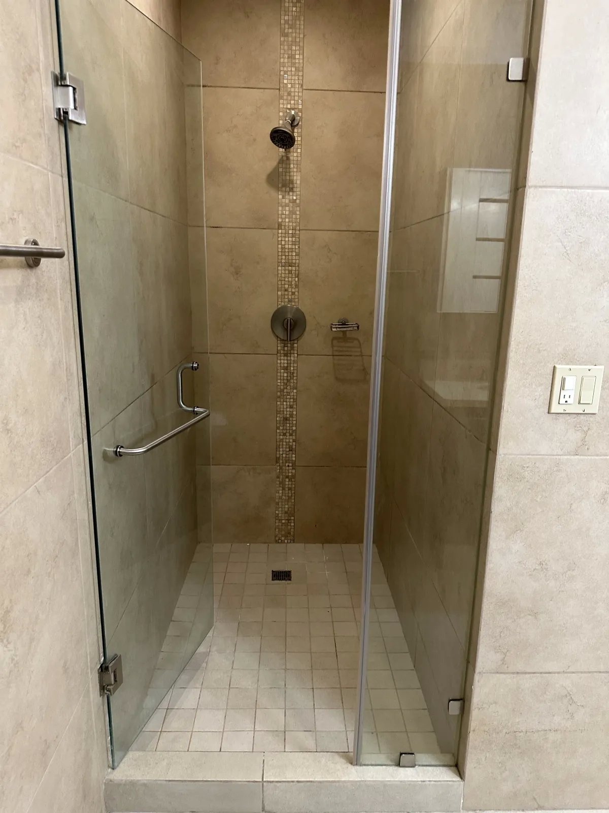 ALQUILER DE  APARTAMENTO EN CLAYTON