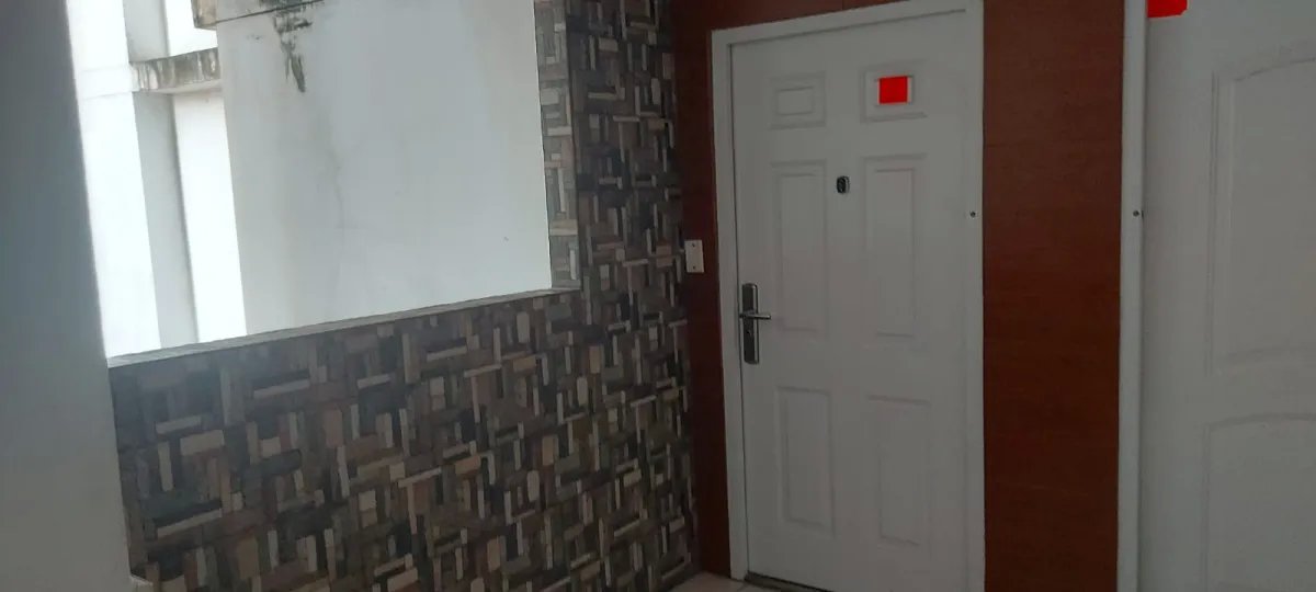 Apartment For Sale in Vía España