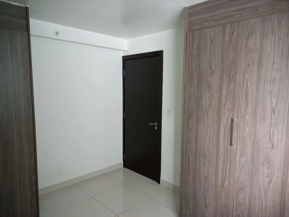 Venta de Apartamento Reposeído - PH Midpark, Carrasquilla