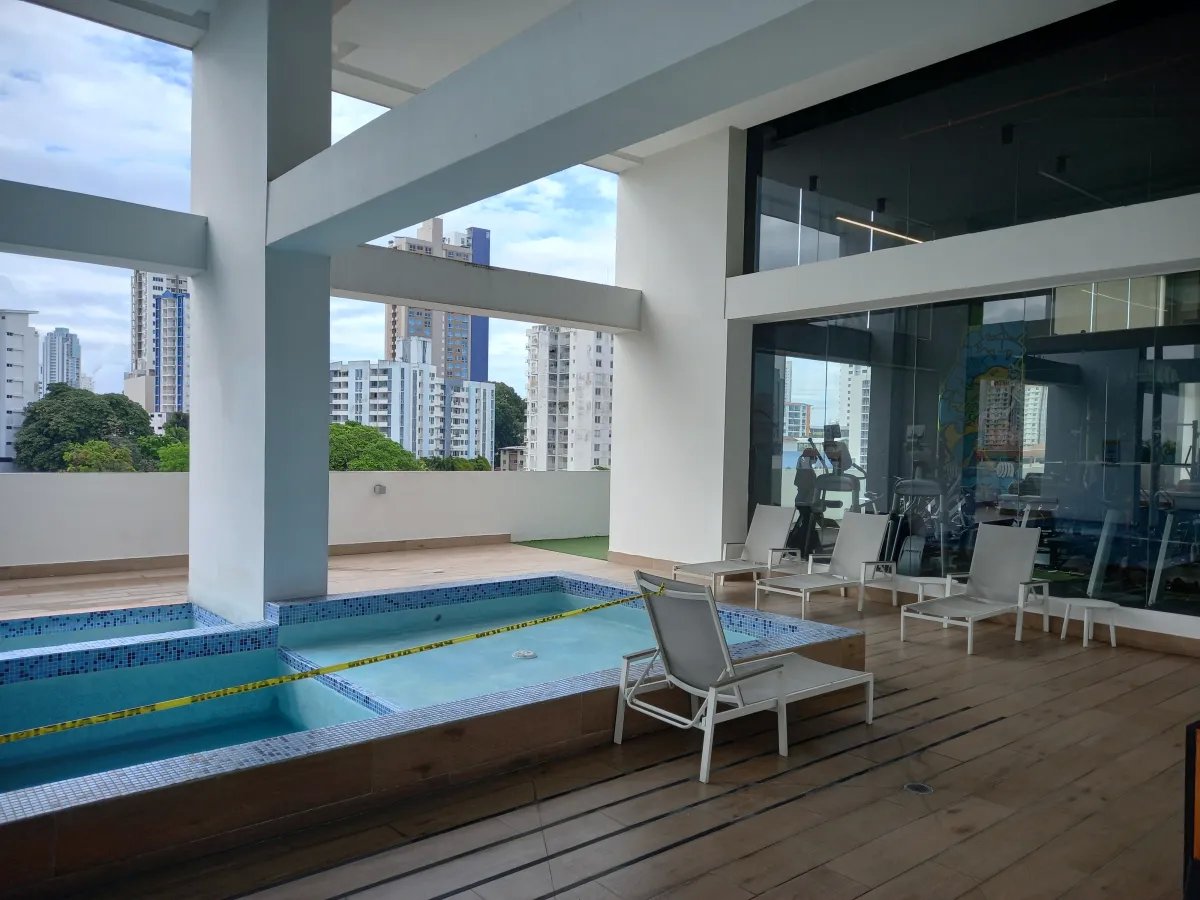 Venta de Apartamento Reposeído - PH Midpark, Carrasquilla