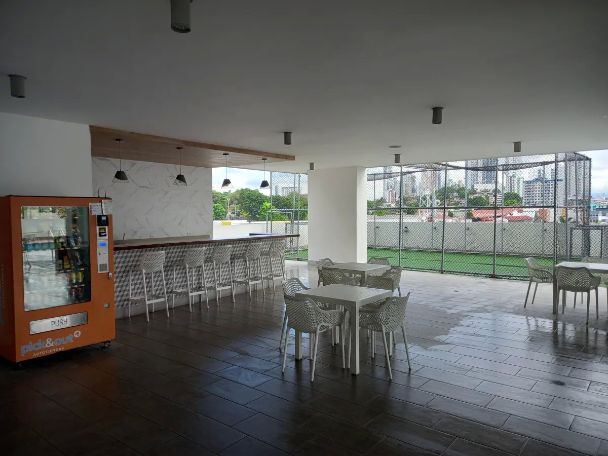 Venta de Apartamento Reposeído - PH Midpark, Carrasquilla