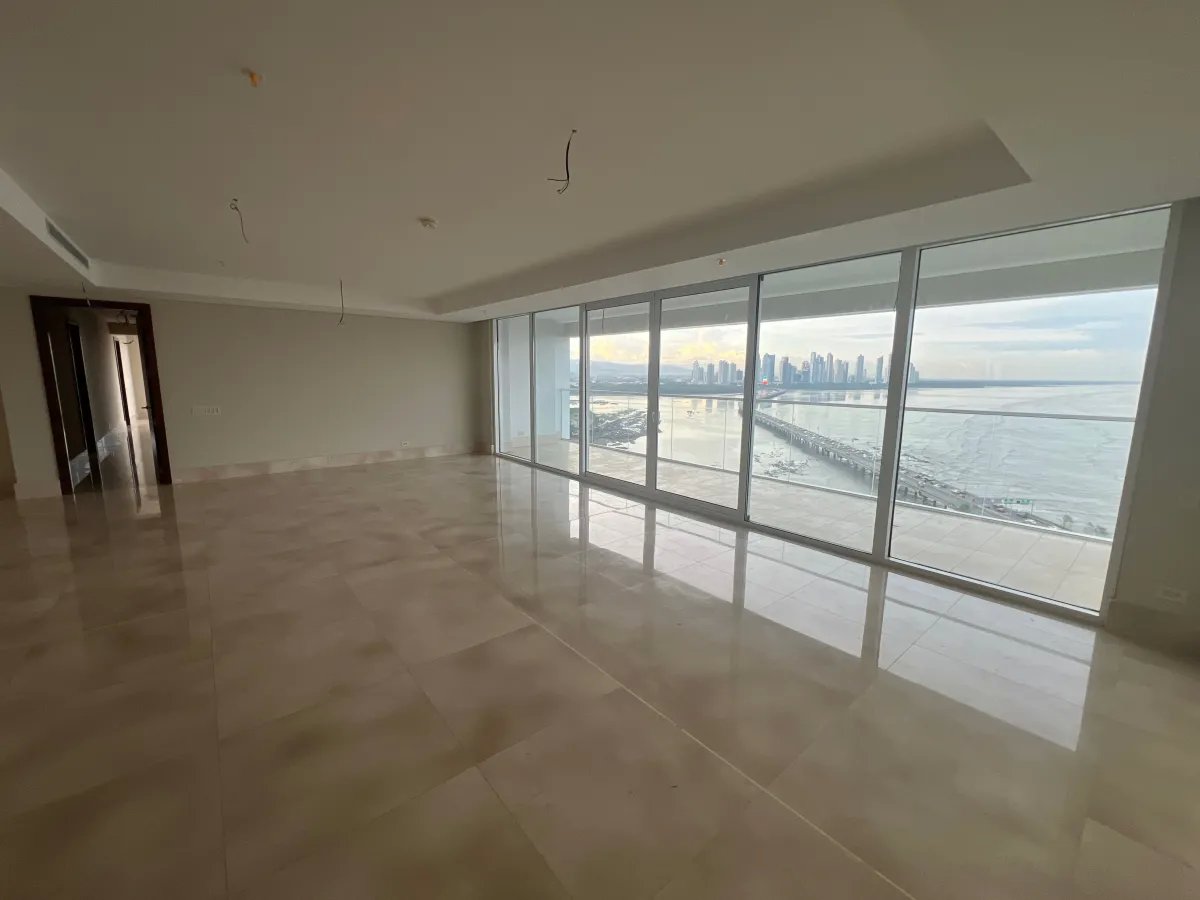 SE VENDE APARTAMENTO EN COCO DEL MAR