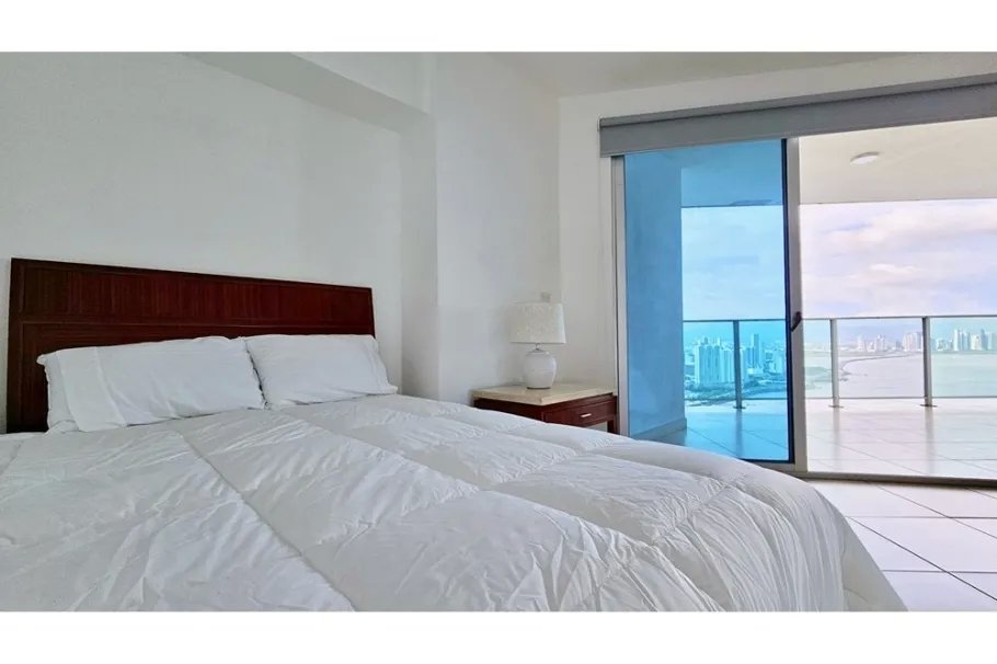 Venta de apartamento amoblado en Punta Pacífica, San Francisco