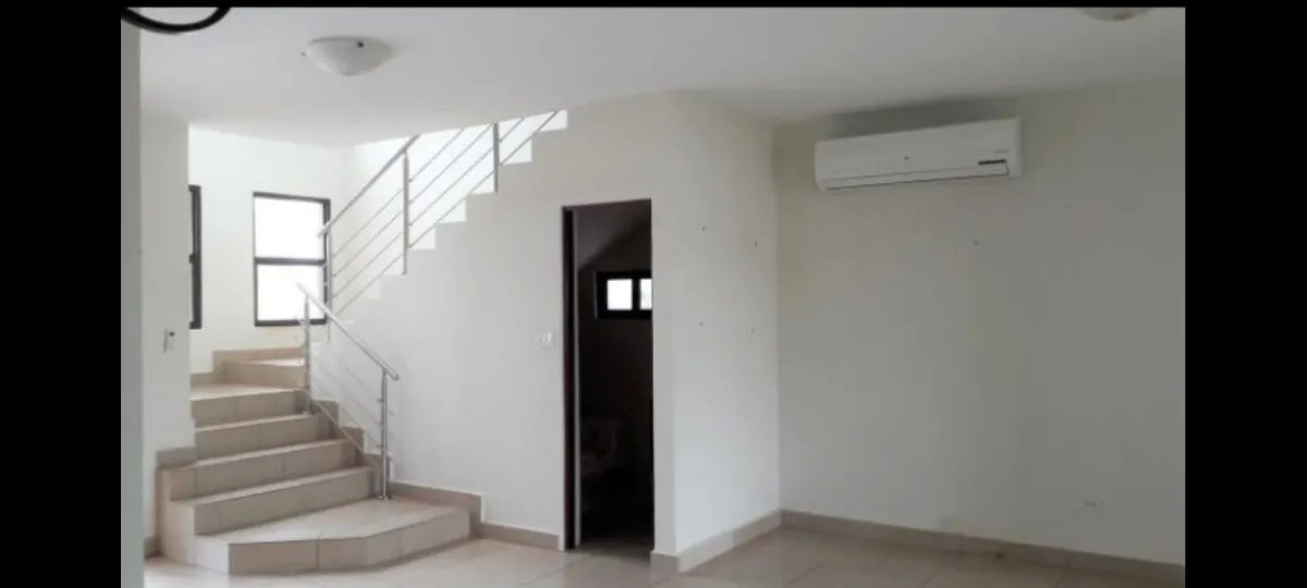 Se vende casa en PH Olimpus, Brisas del Golf