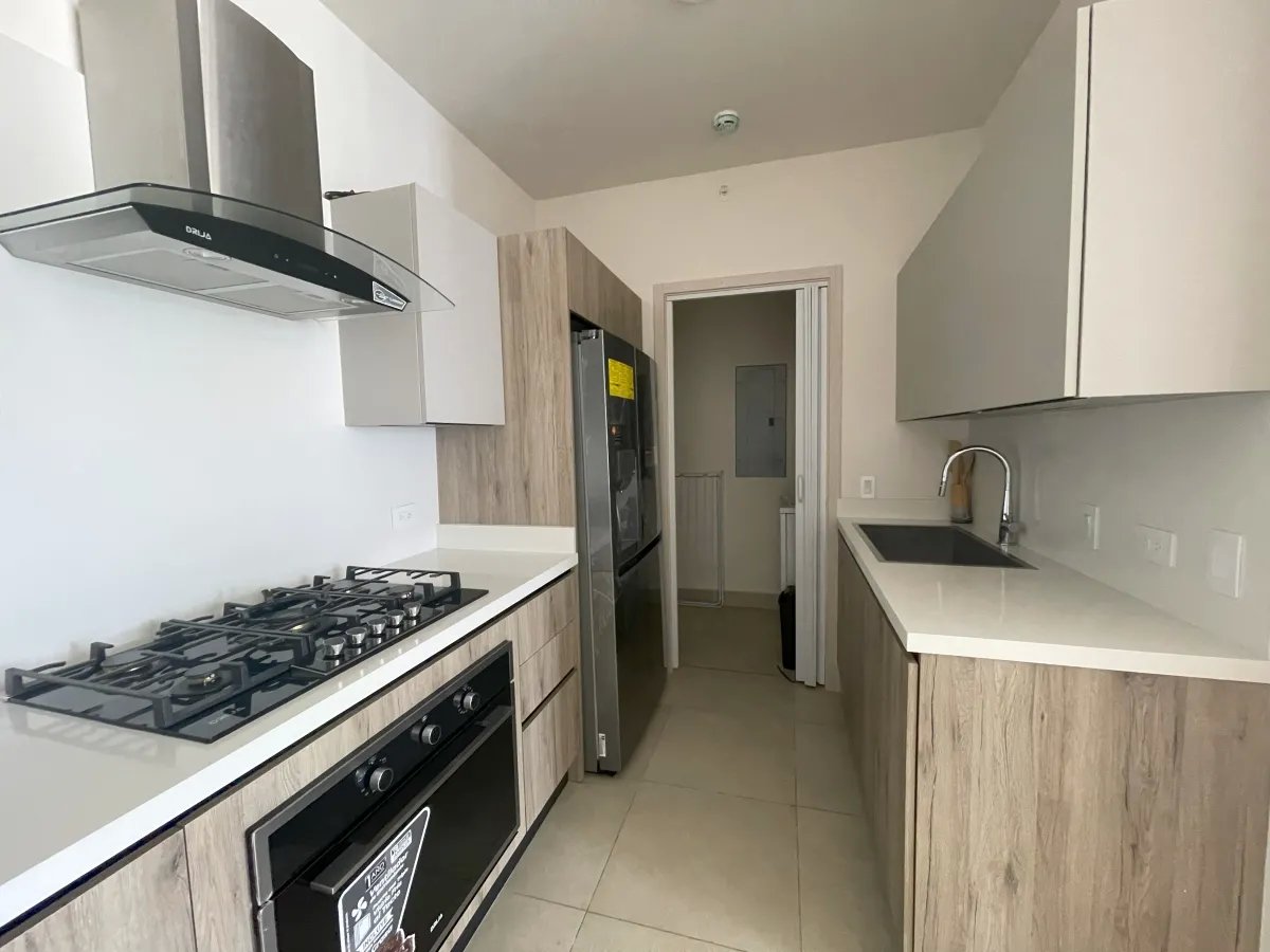 Alquiler de Apartamento Amoblado en P.H. Ocean House, Santa María
