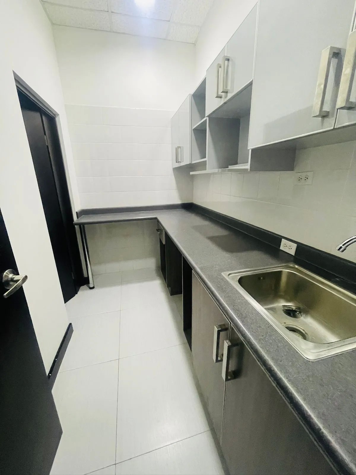 ALQUILER DE LOCAL PARA CLINICA DENTAL