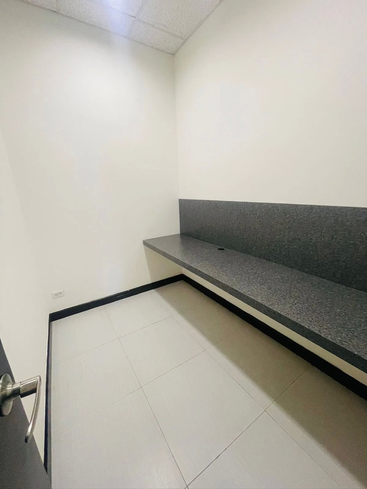 ALQUILER DE LOCAL PARA CLINICA DENTAL