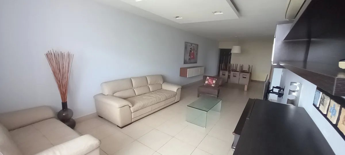 Venta de Apartamento Reposeído en PH San Francisco 67