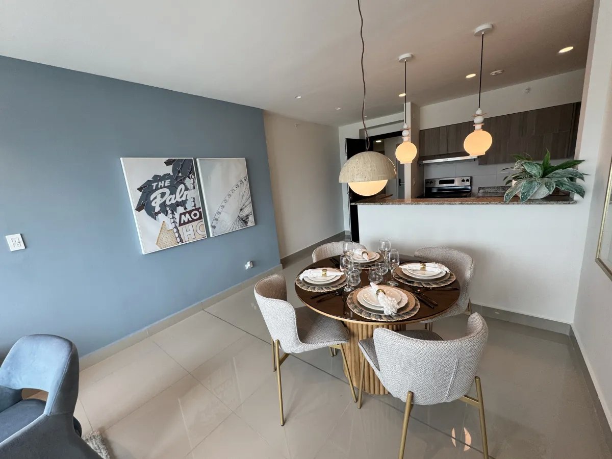 SE VENDE APARTAMENTO EN BELLA VISTA