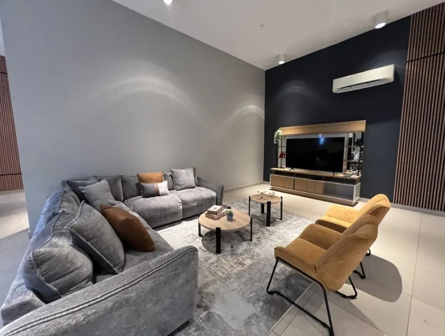SE VENDE ESPACIOSO APARTAMENTO CON VISTA AL MAR EN SAN FRANCISCO