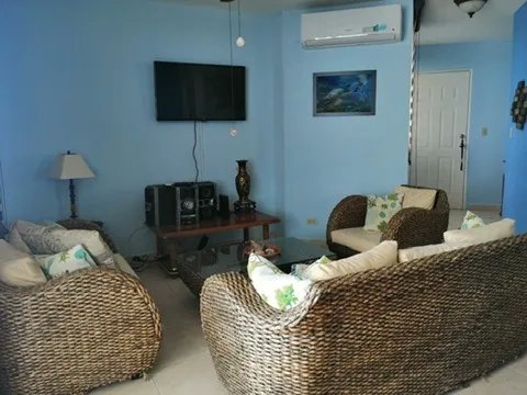 SE VENDE CASA EN EL VALLE DE ANTON