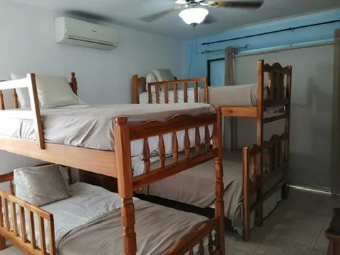 SE VENDE CASA EN EL VALLE DE ANTON
