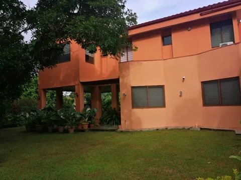 SE VENDE CASA EN EL VALLE DE ANTON