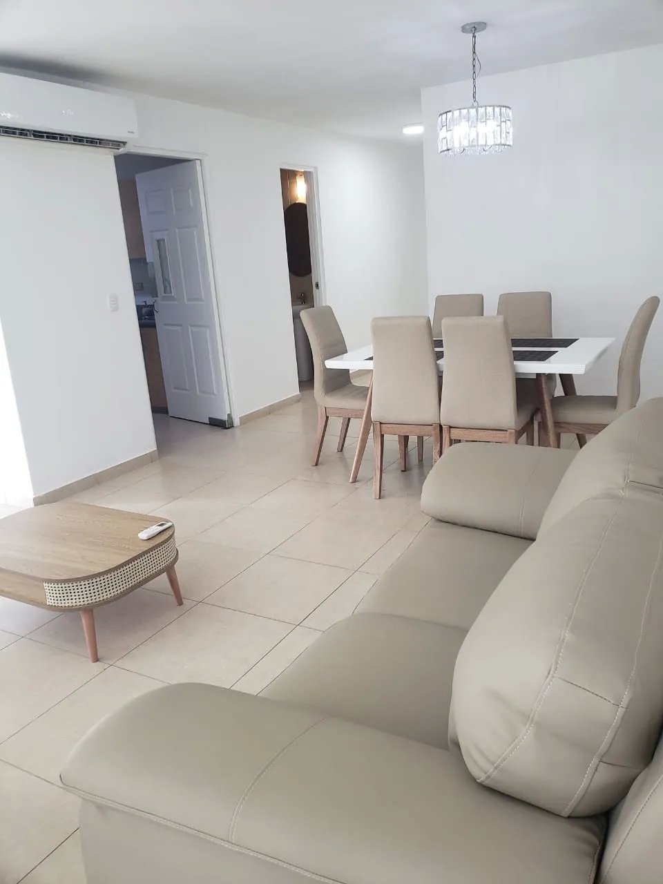 SE VENDE HERMOSO APARTAMENTO EN P.H. SOL DEL ESTE