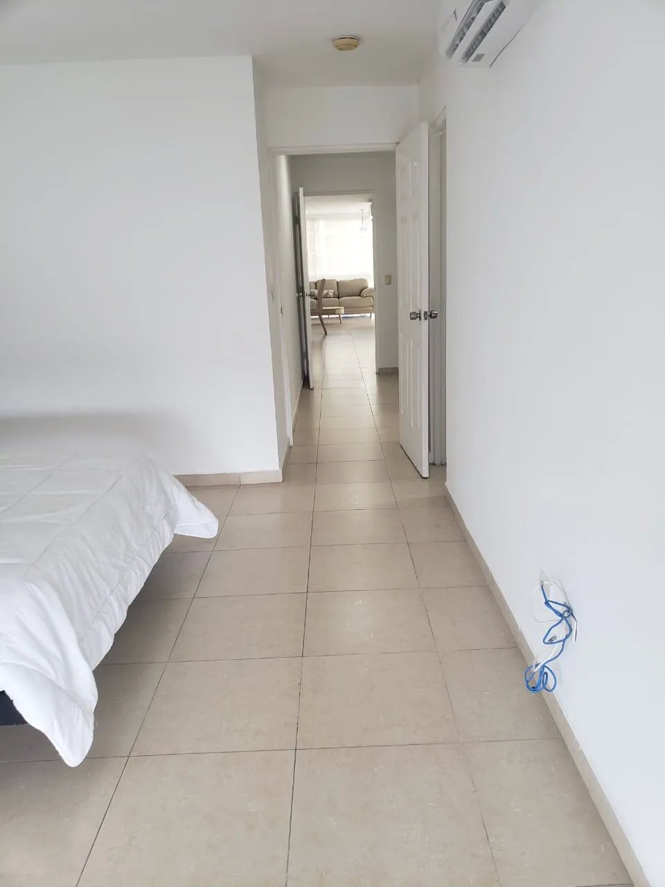 SE VENDE HERMOSO APARTAMENTO EN P.H. SOL DEL ESTE