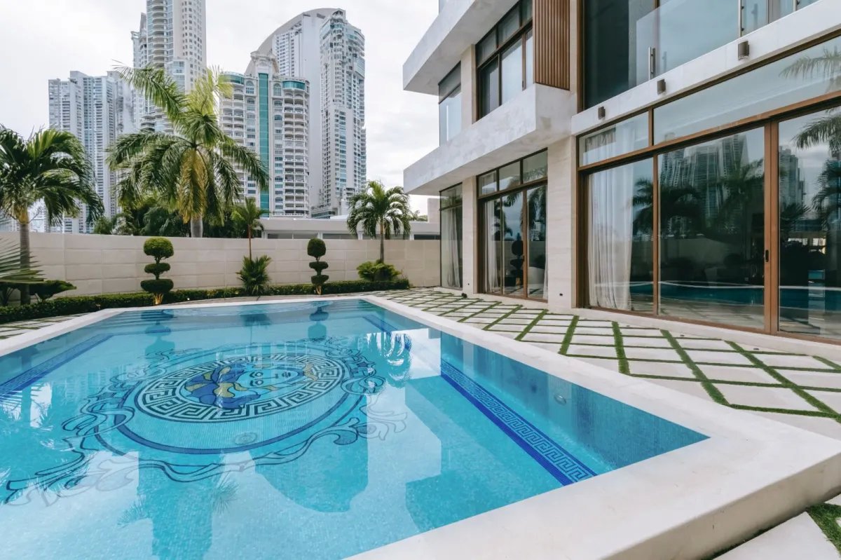 Apartment For Sale in Punta Pacífica