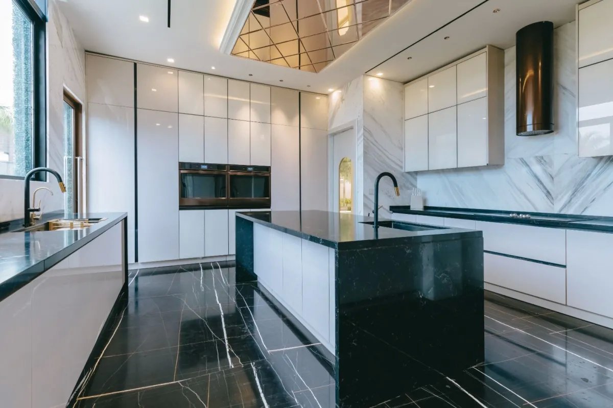 Apartment For Sale in Punta Pacífica