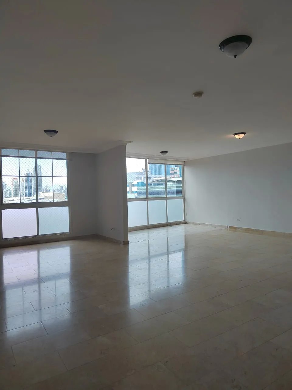 Apartment For Sale in Punta Pacífica