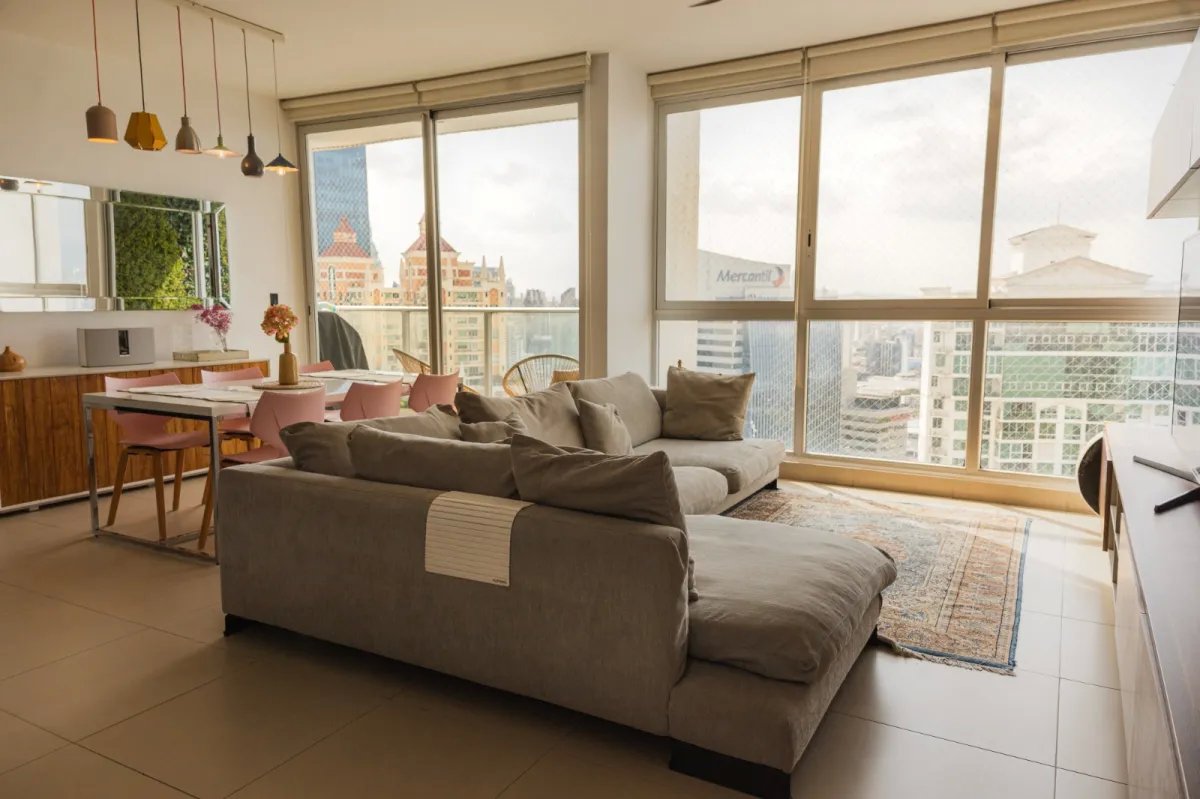 Venta de Apartamento FULL AMUEBLADO en Piso Alto, PH. OCEANAIRE