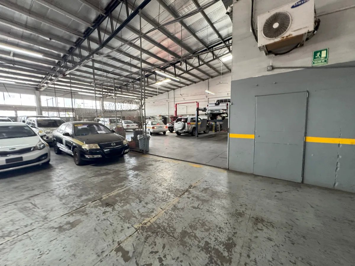 Se Vende Galera Comercial en Avenida Balboa