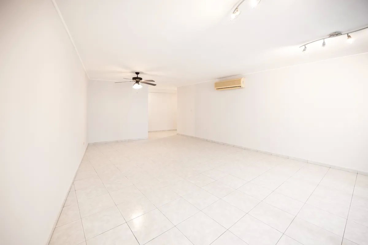 Apartment For Sale in Punta Paitilla