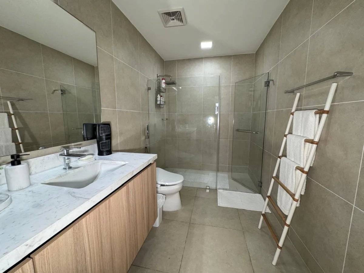 ¡APARTAMENTO EN VENTA! SANTA MARÍA / OCEAN HOUSE / 3 REC. / 124 M² / LÍNEA BLANCA.