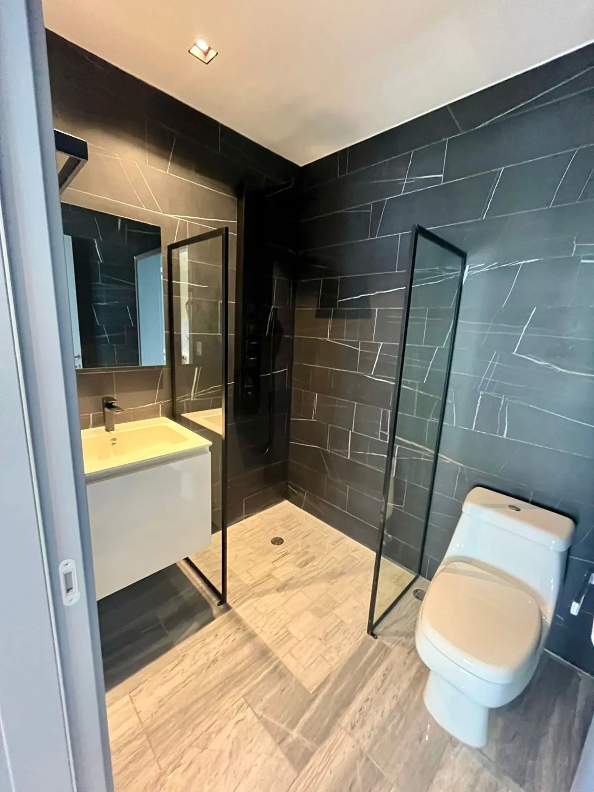 ¡ALQUILER DE APARTAMENTO AMOBLADO EN PH NUOVO BY ARMANI  BELLA VISTA!