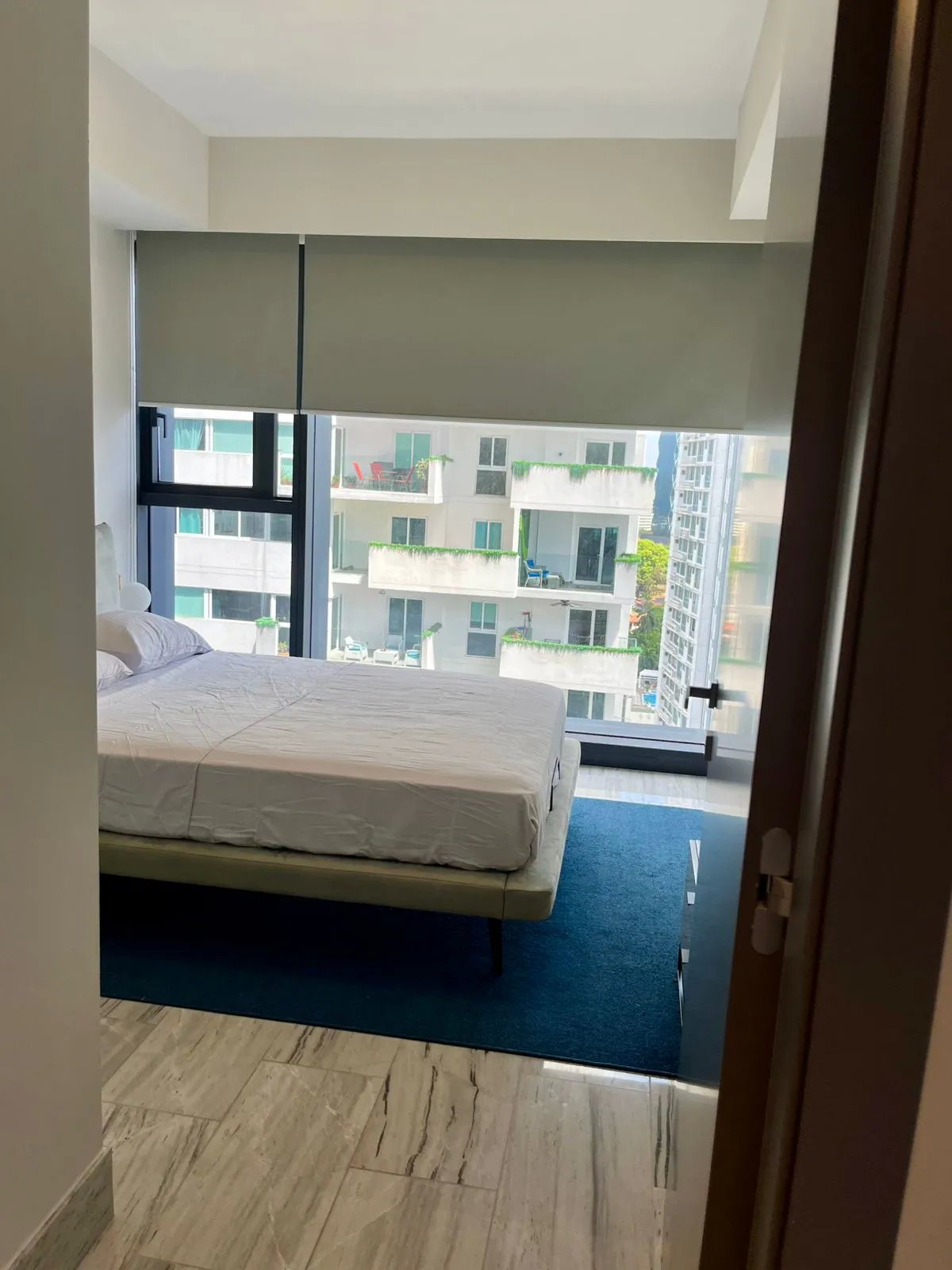 Apartment For Rent in Avenida Balboa
