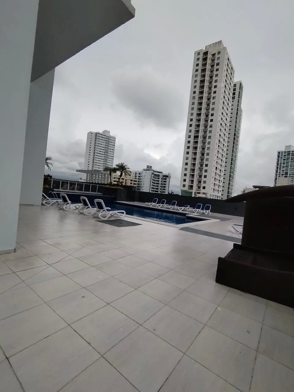Apartment For Sale in San Francisco