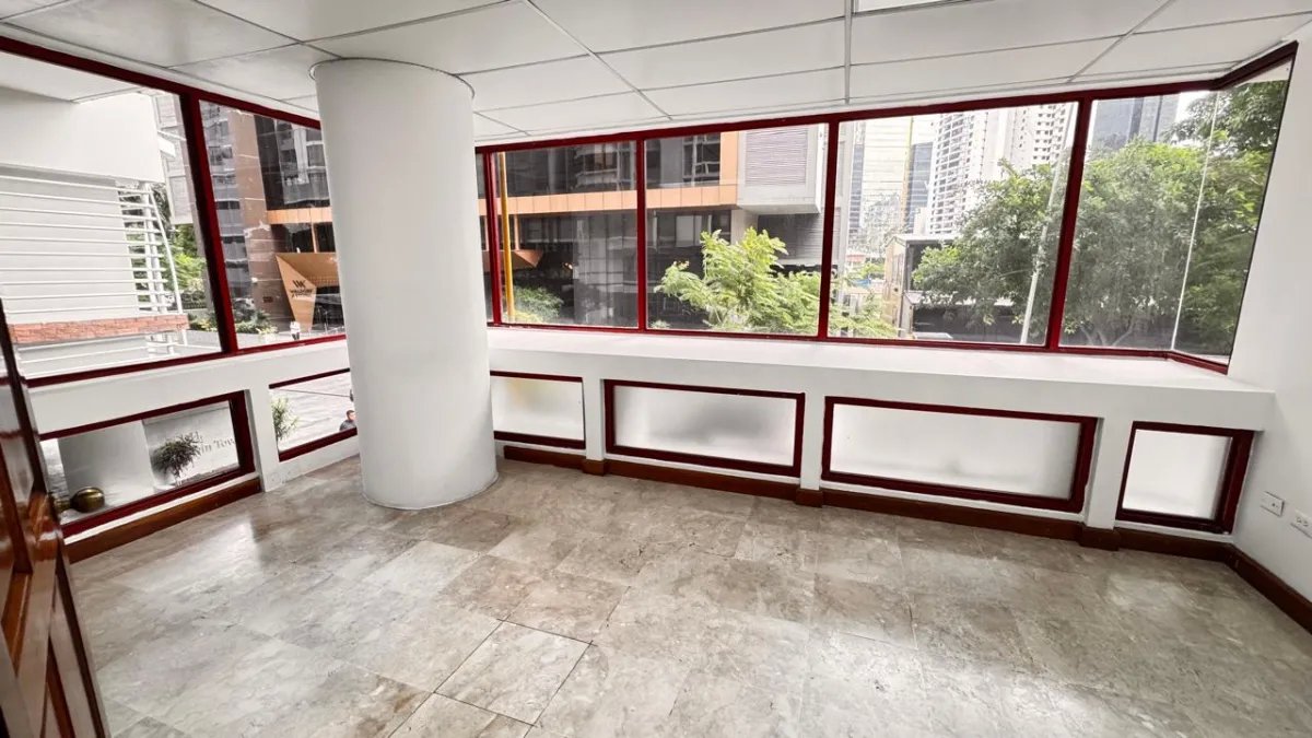 Venta Local Comercial PH Twin Tower, Marbella