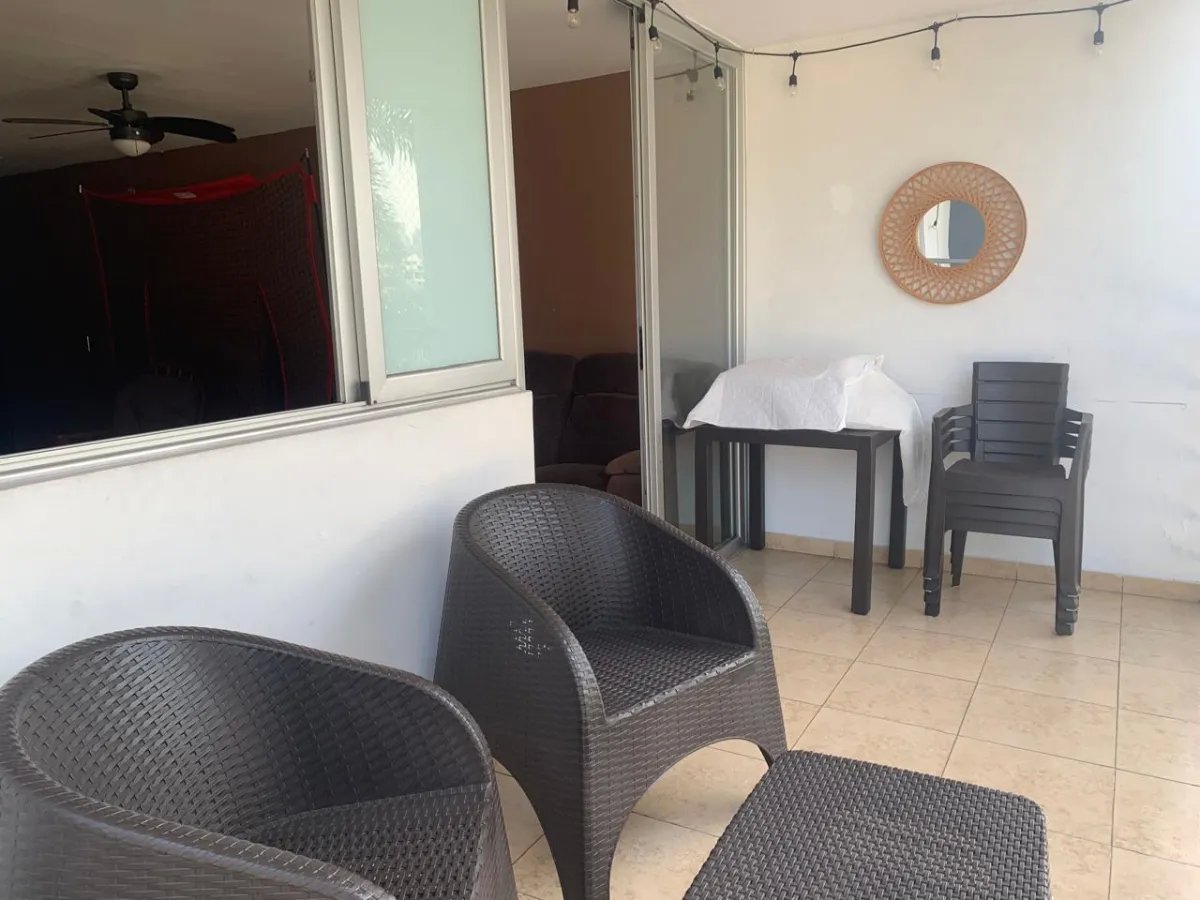 SE VENDE APARTAMENTO EN PH COSMOPOLITAN