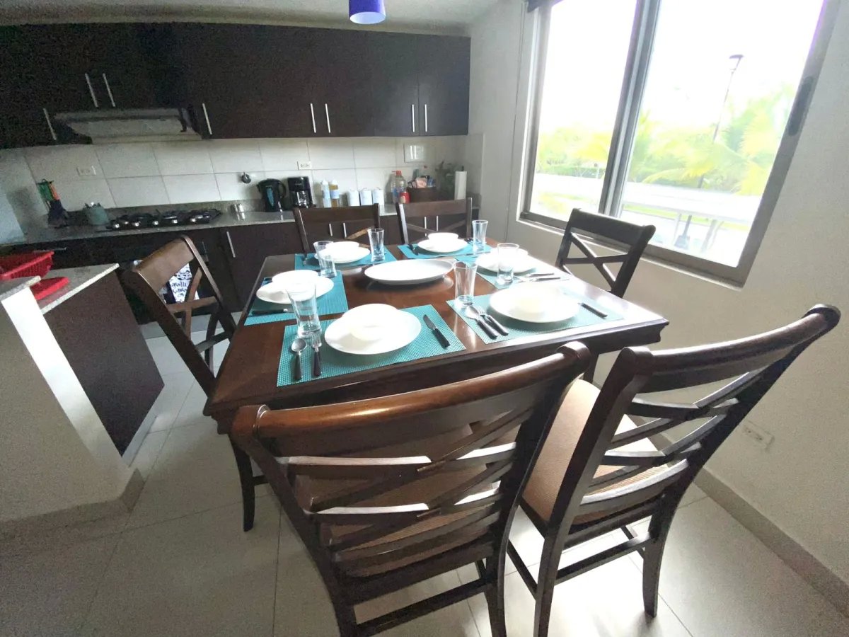 Alquiler de apartamento en MIDRISE, en Woodlands, Panamá Pacifico