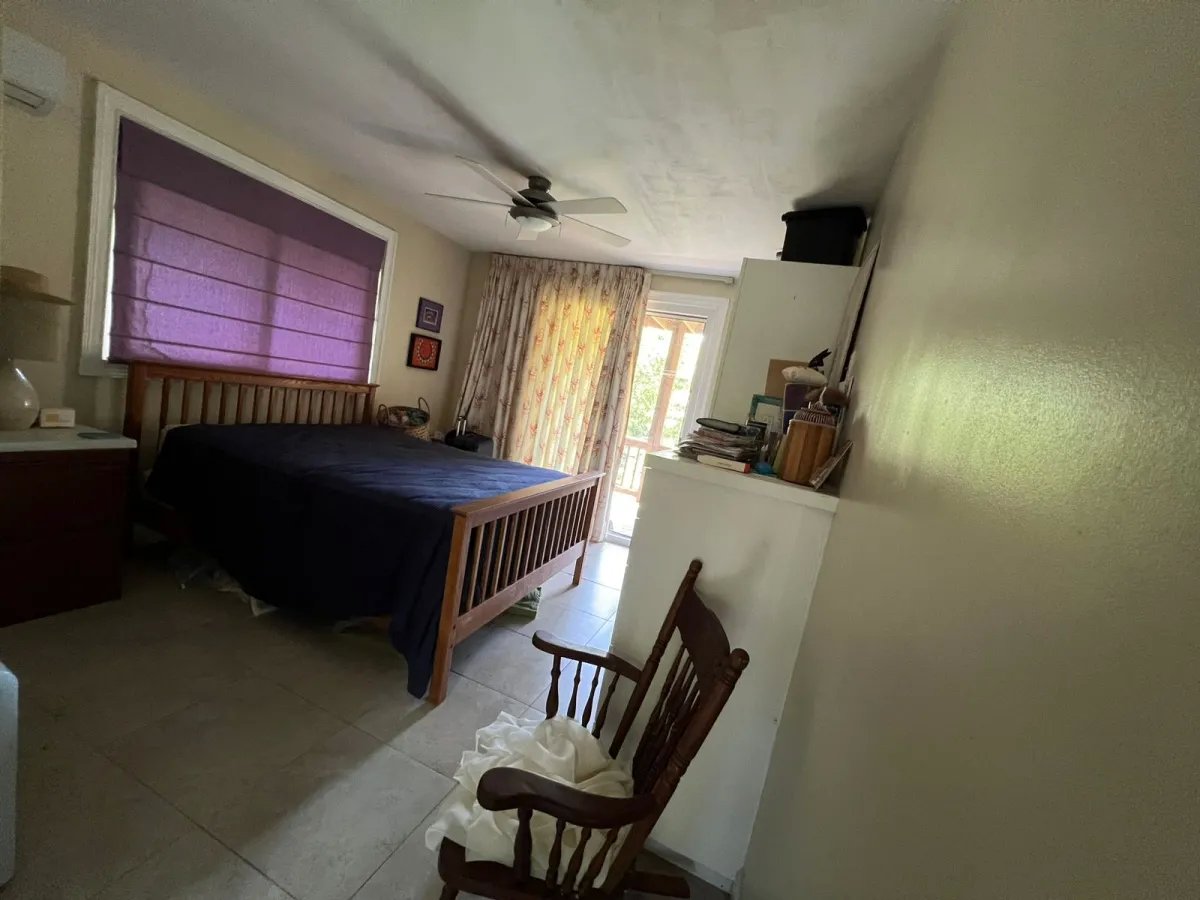 Venta  Propiedad con 2 Casas + Vista al Lago en Las Cumbres