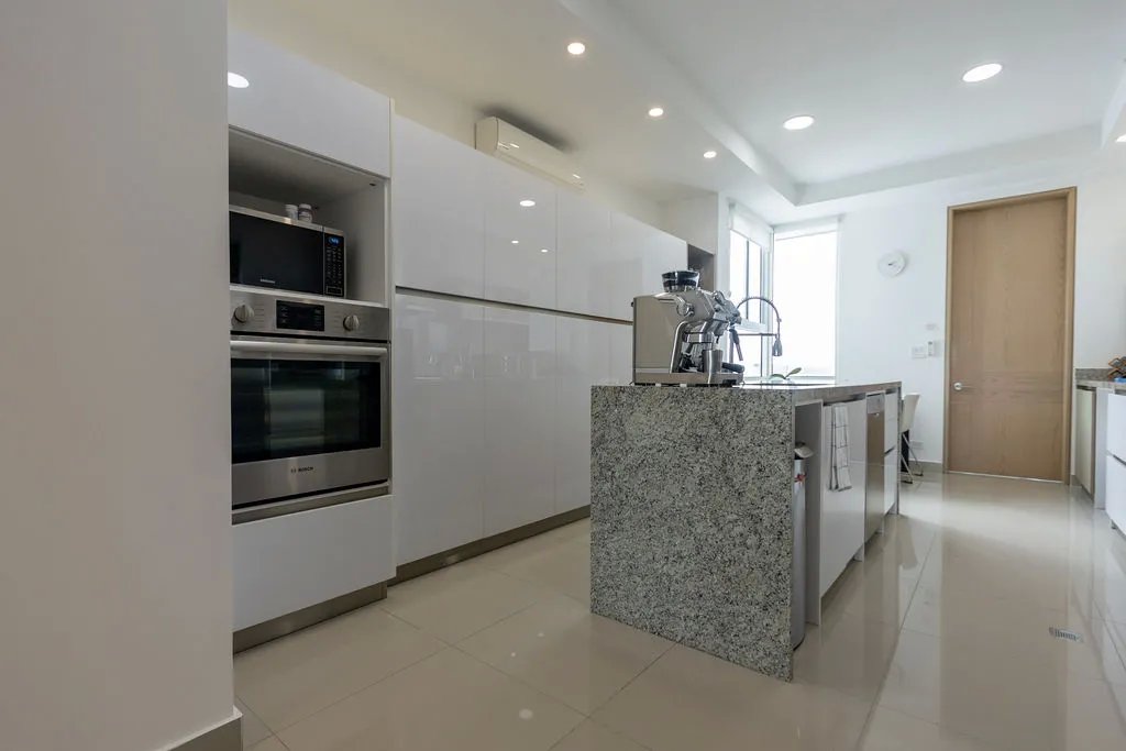 Venta de apartamento en PH Aria en Costa del Este.