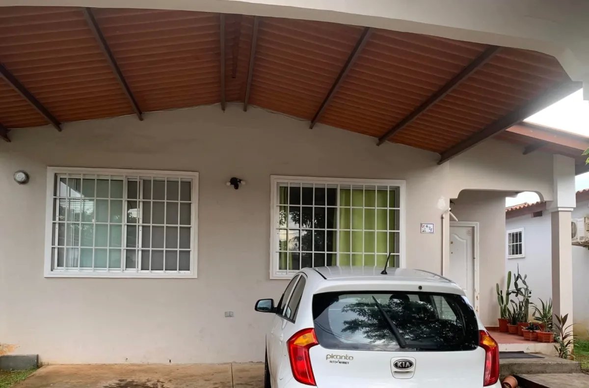 Venta de casa en Brisas del Golf, Arraijan