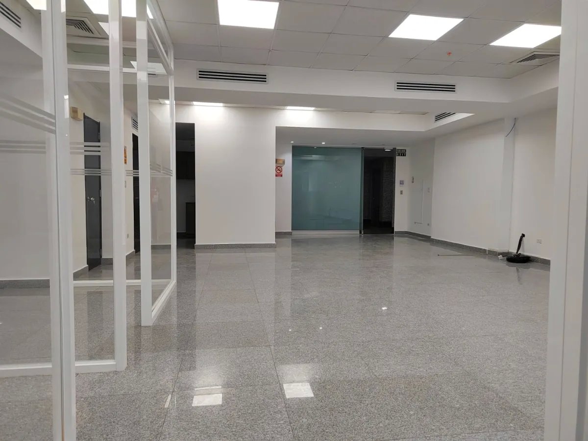 ALQUILER OFICINA TORRE BICSA