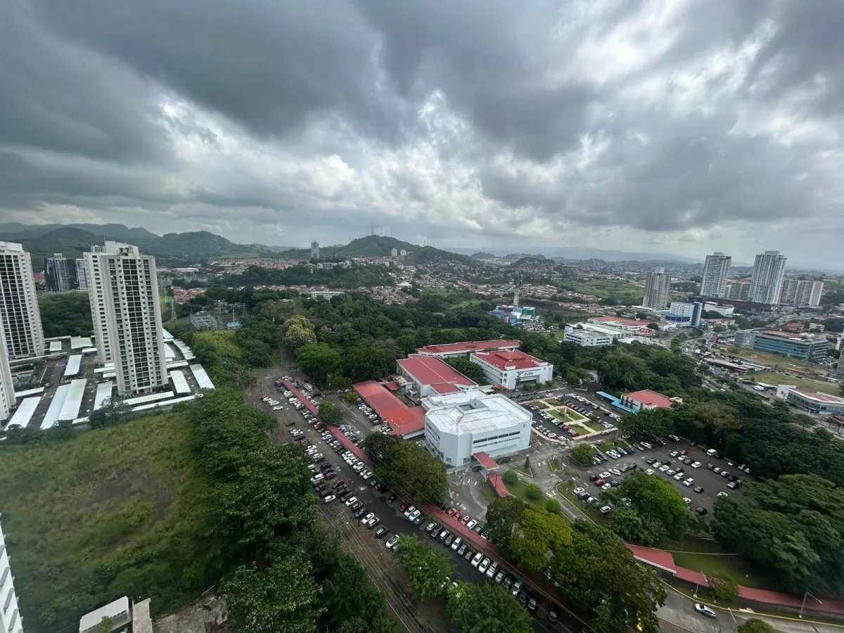 Apartment For Sale in Ancon