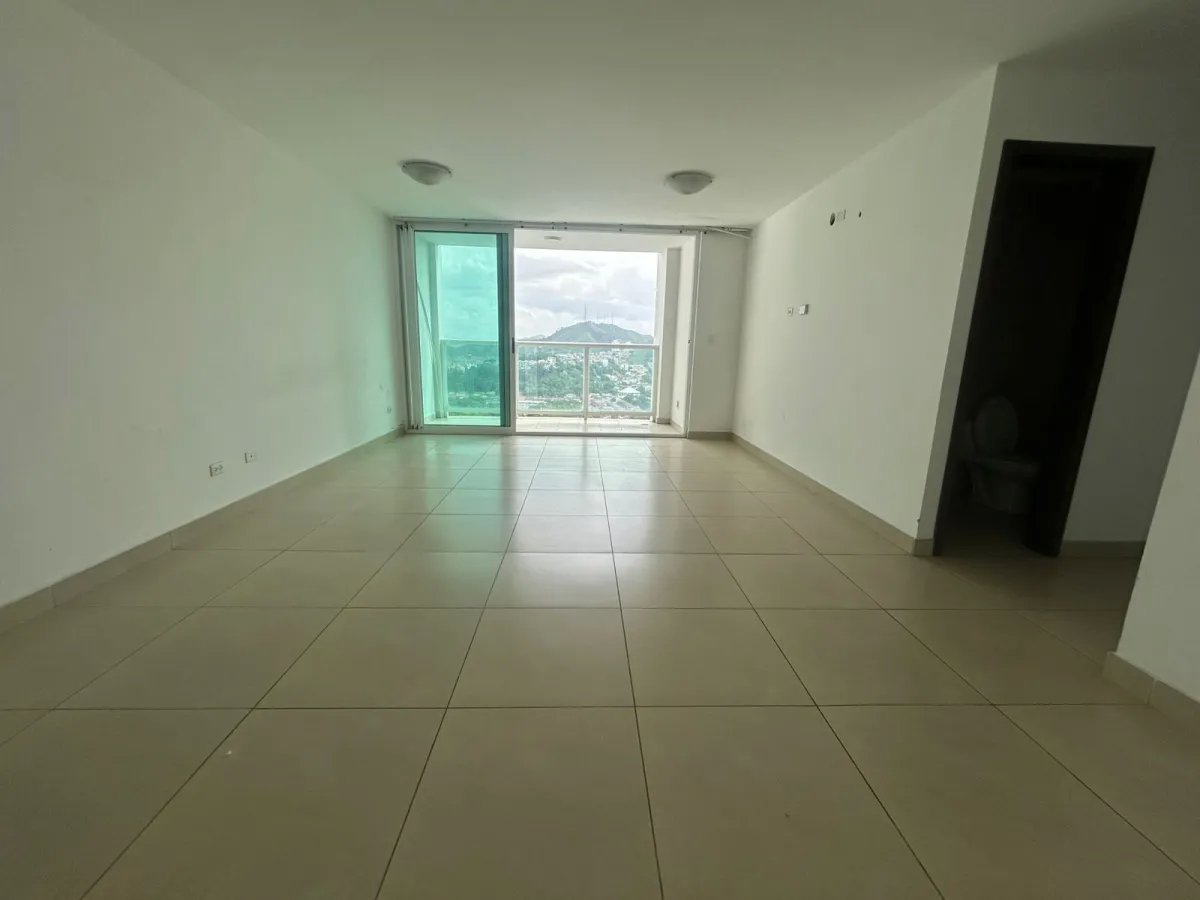 Apartment For Sale in Ancon