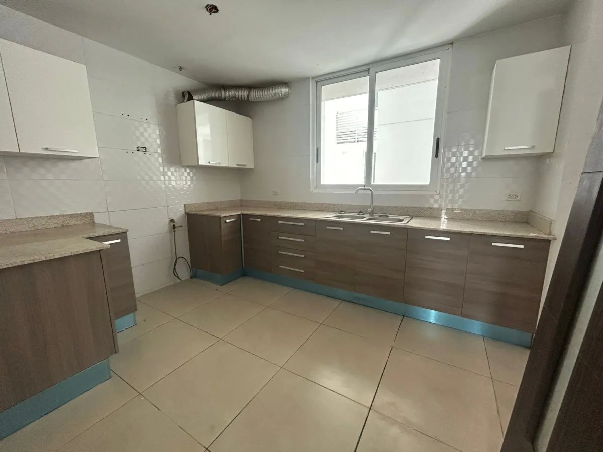 Apartment For Sale in Ancon