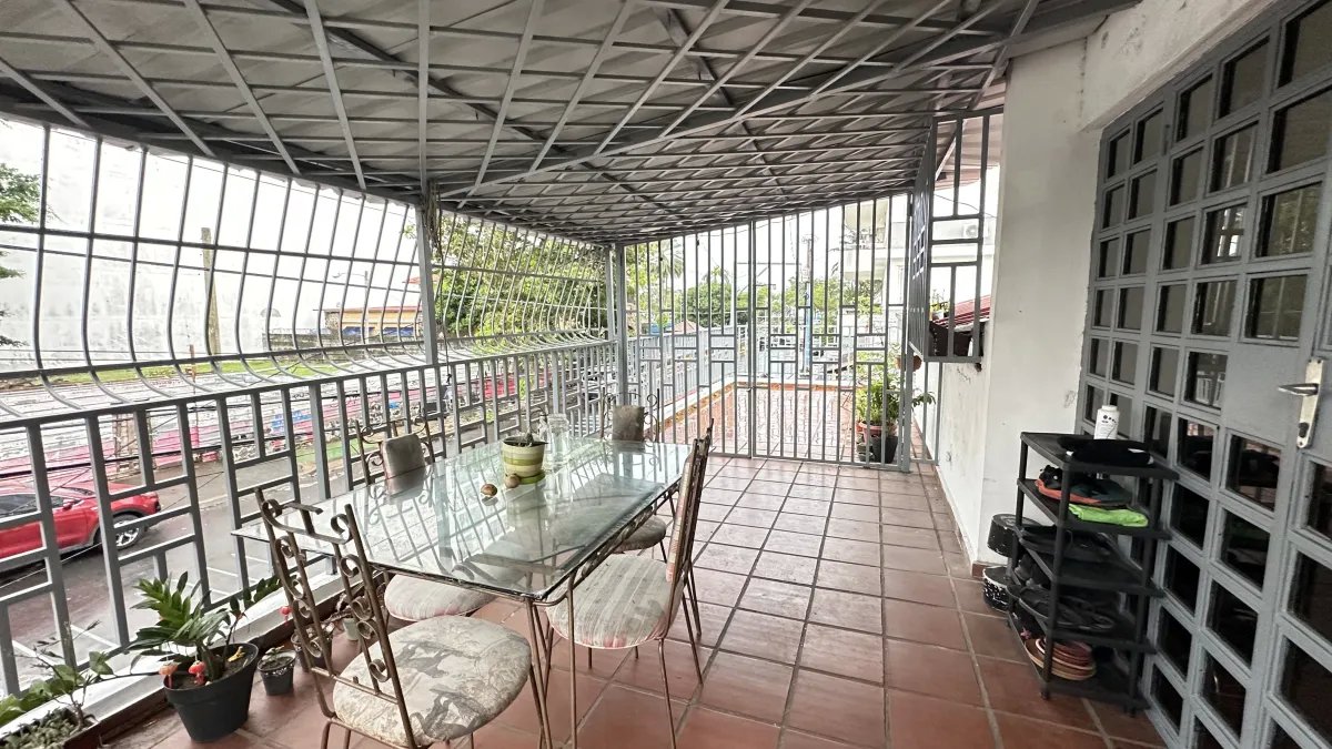 Se vende casa en Avenida Balboa, Bella Vista
