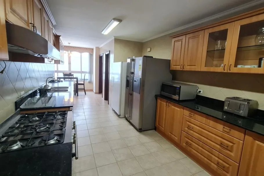 Se vende apartamento full amoblado en PH Sol Marina, Marbella