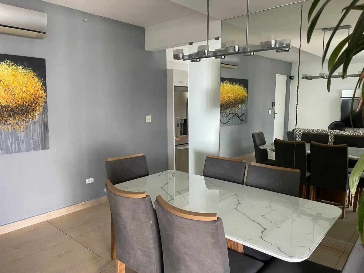 Venta de Apartamento en la Avenida Balboa