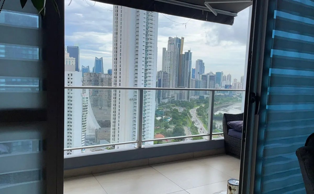 Venta de Apartamento en la Avenida Balboa