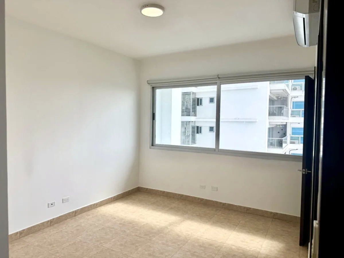 Se vende apartamento en PH Titanium, Costa del Este $. 500,000