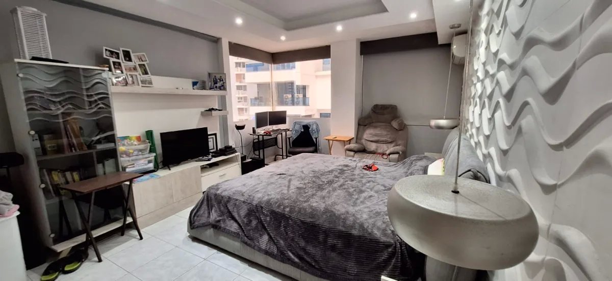 Venta de Apartamento en PH Royal Princess  Paitilla
