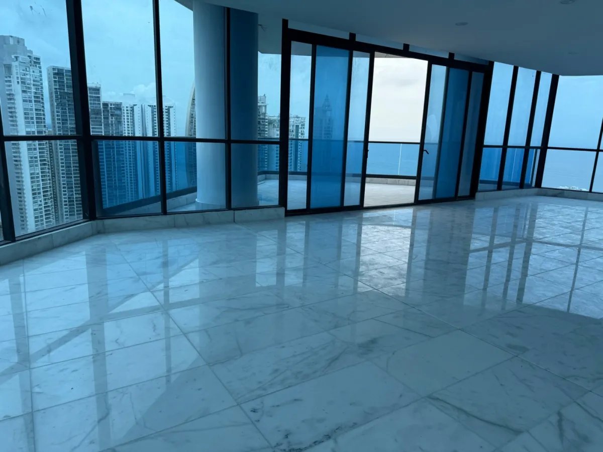 Apartment For Sale in Punta Paitilla