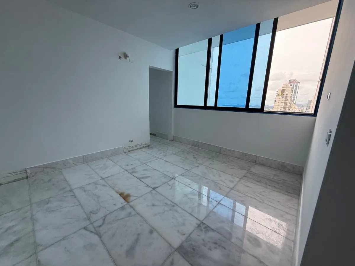 Venta de Penthouse en Ocean Front Luxury Penthouses Punta Patilla
