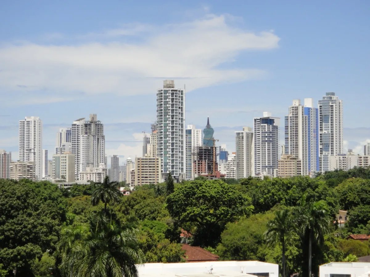 VENTA GANGA  APARTAMENTO PH BAHIA DELL GOLF