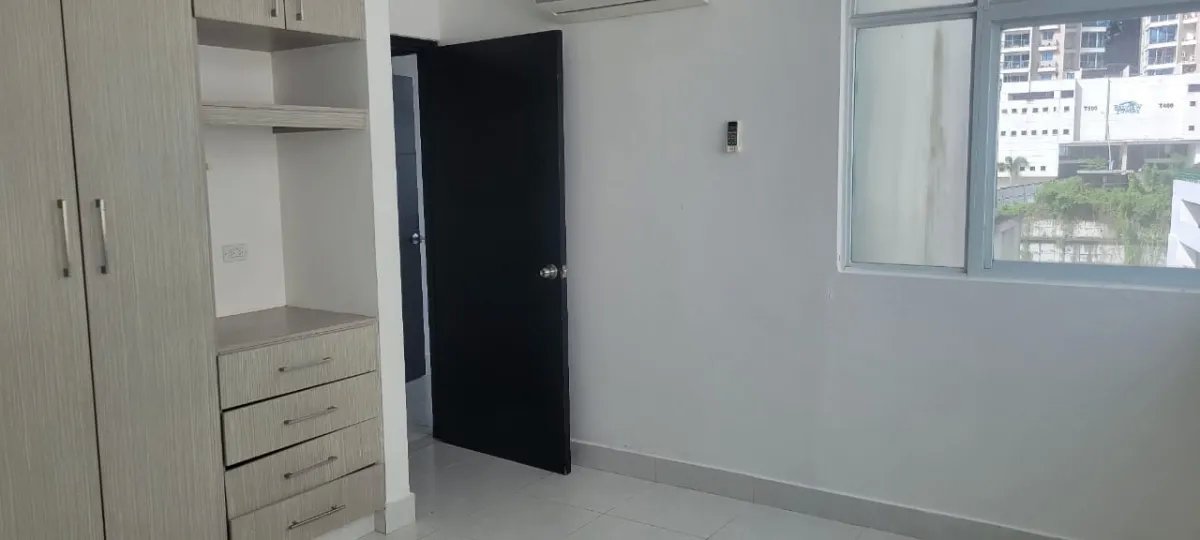 Apartment For Sale in Bethania