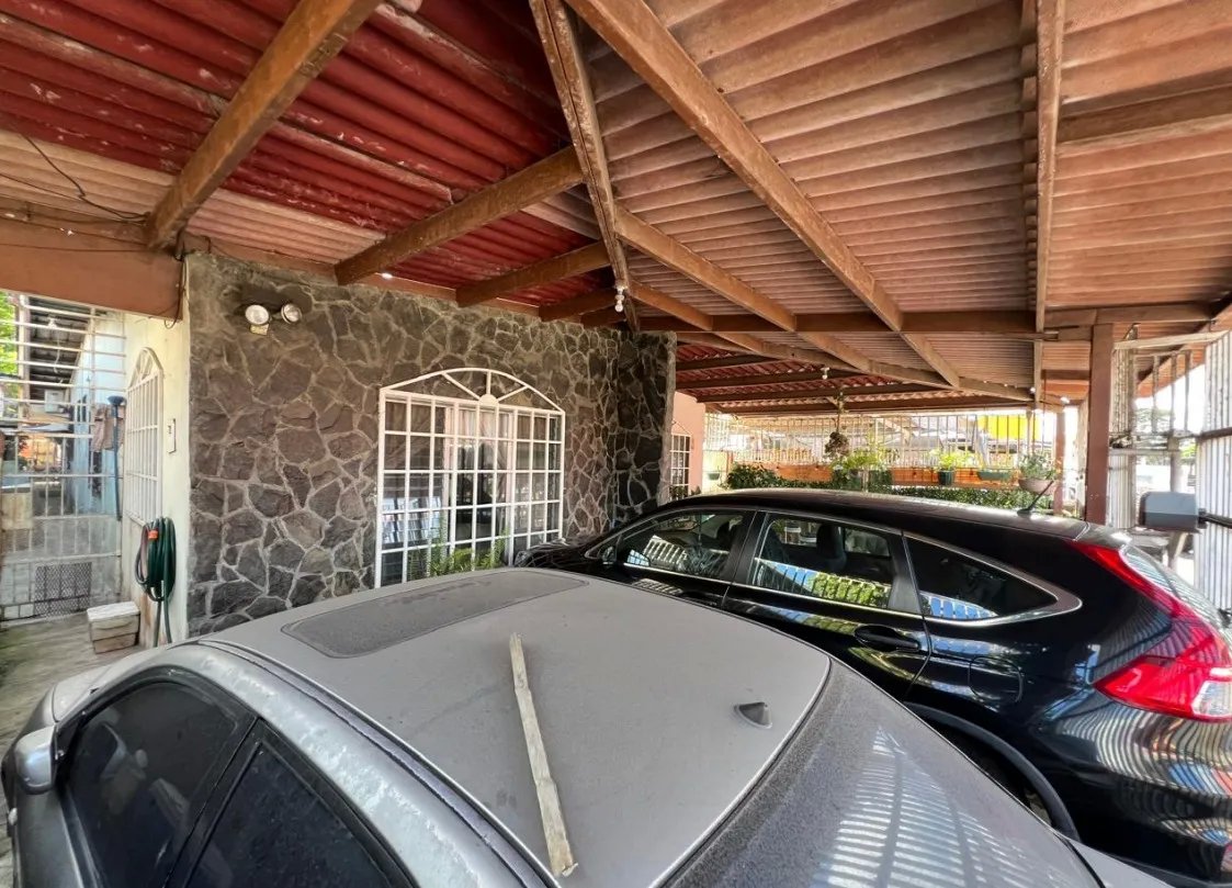 Single Family Detached For Sale in Barrio Colón